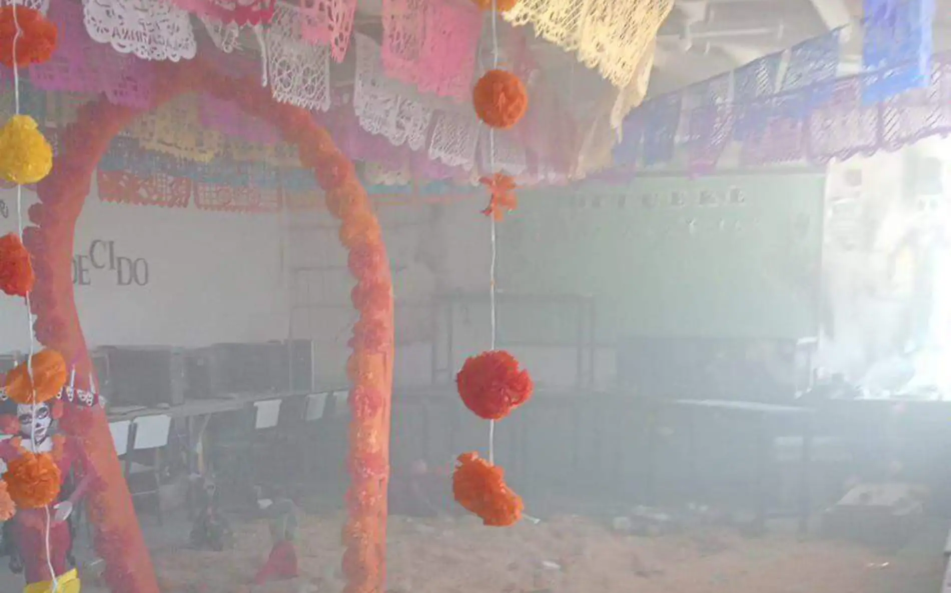 Veladora de Altar de Muertos provoca incendio en primaria de Durango